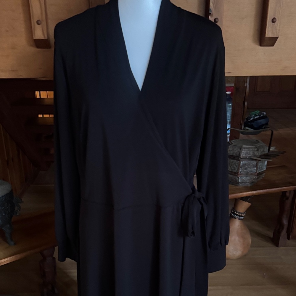 H&M size XL Black Long Sleeve Wrap Dress flattering - Picture 6 of 12